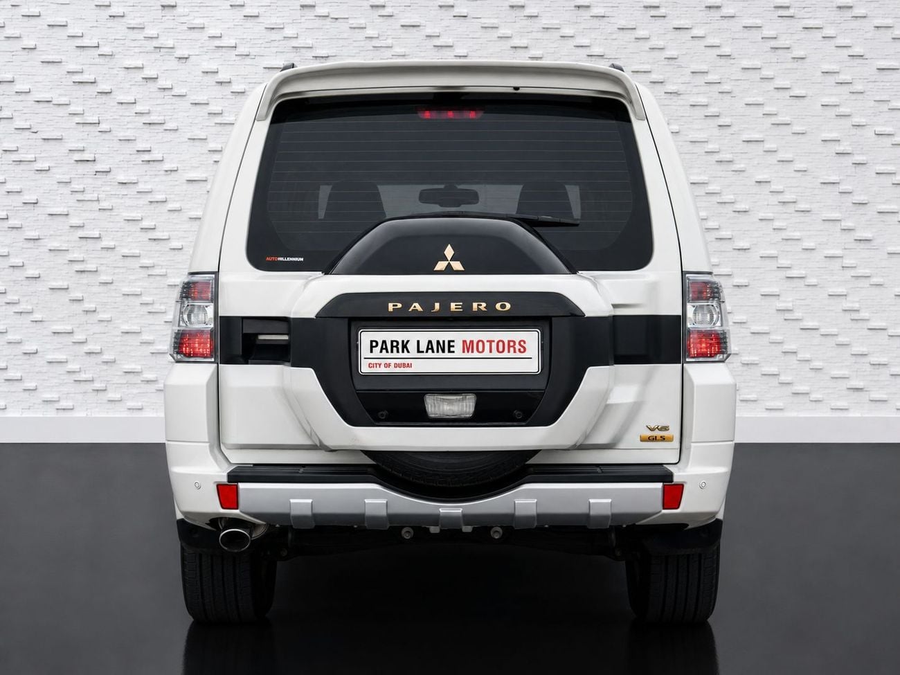 Mitsubishi Pajero GLS H/L GOLD