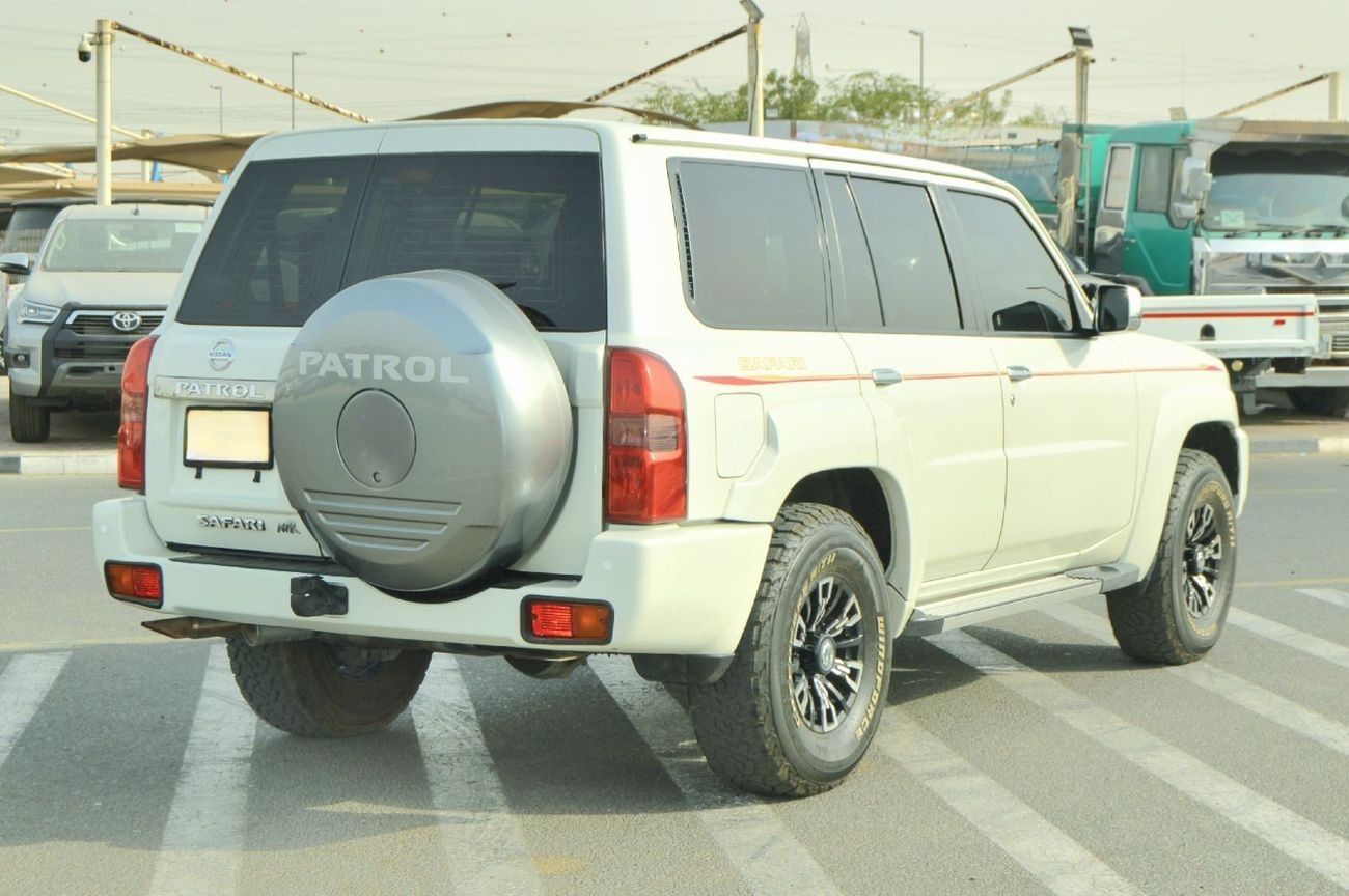 Nissan Patrol Safari Safari SV 4.8L A/T