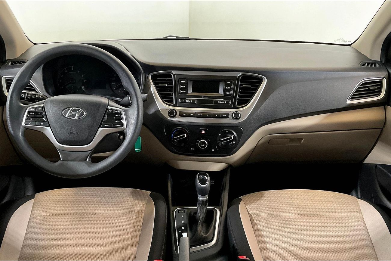 Hyundai Accent Smart Plus