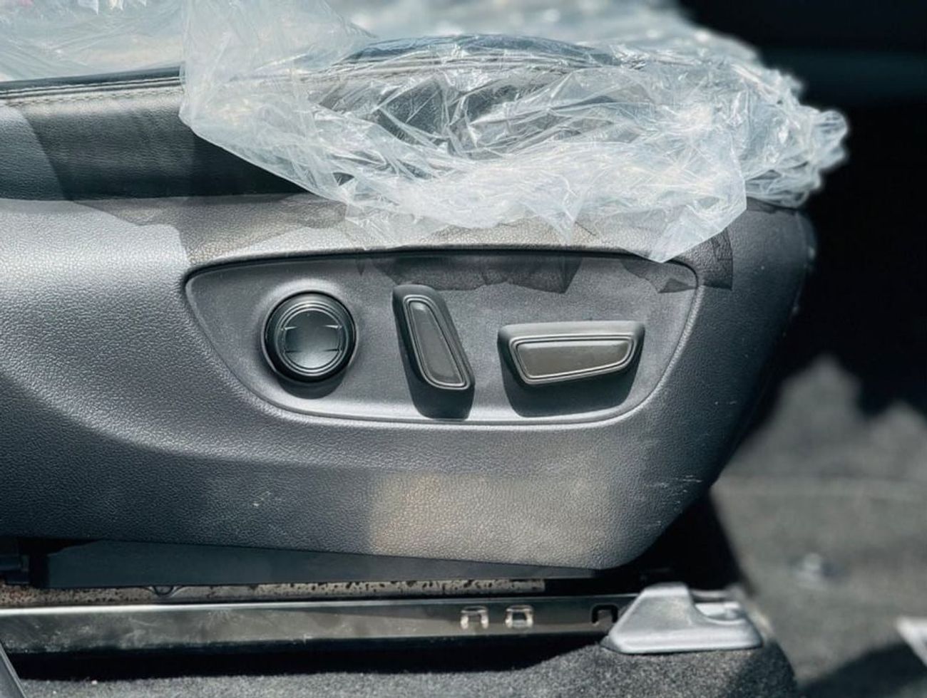 تويوتا لاند كروزر Vxr 3.3 diesel Right hand drive