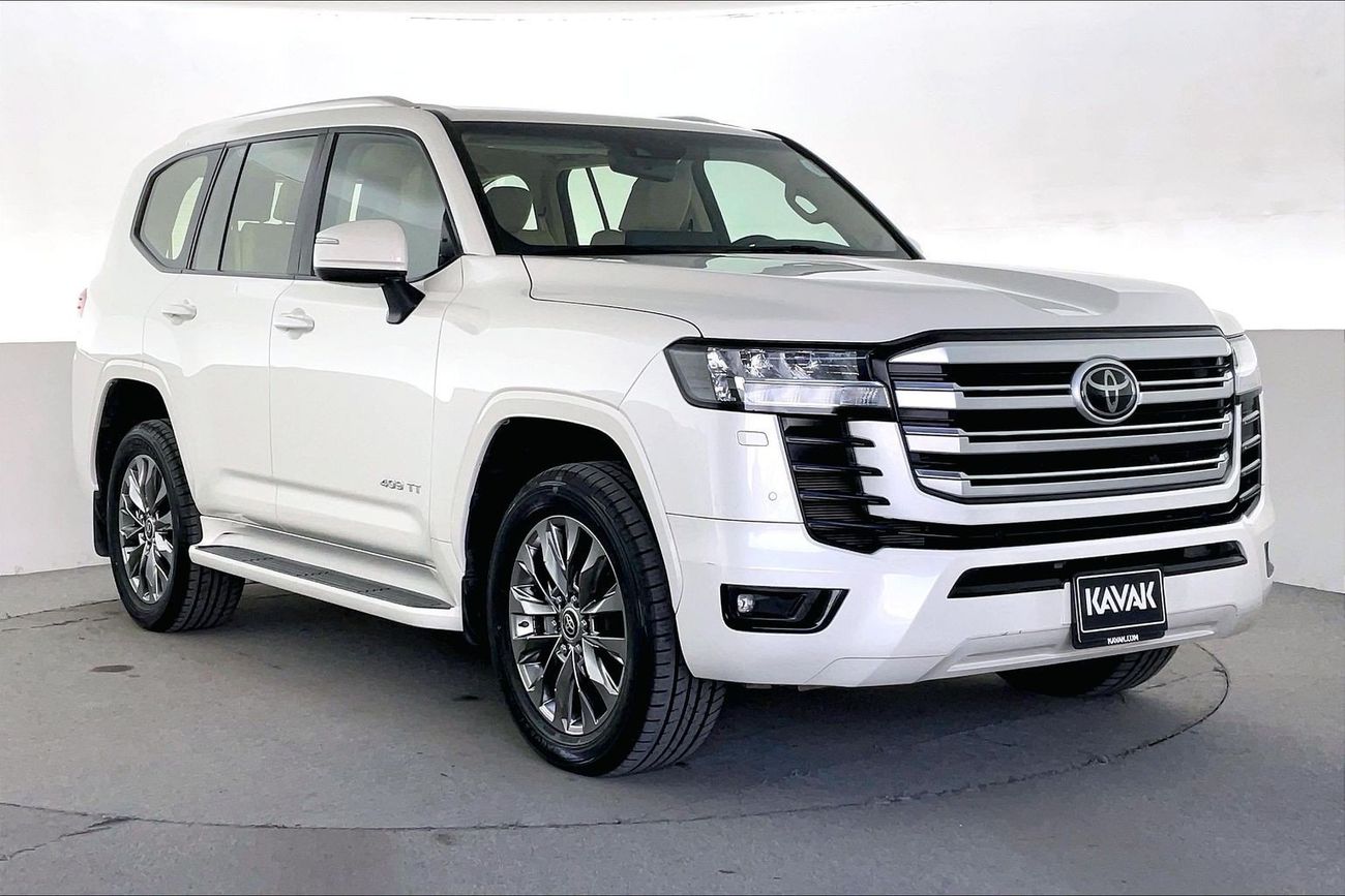 Toyota Land Cruiser GXR | National Day Celebration | Guaranteed Warranty | 0 Down Payment