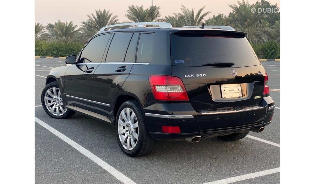 مرسيدس بنز GLK 300 Mercedes GLK 300 V6 2011 Japanecs Specs  - Perfect Condition - Accident Free