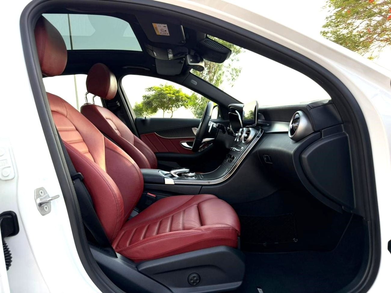 Mercedes Benz C200 AVANTGARDE