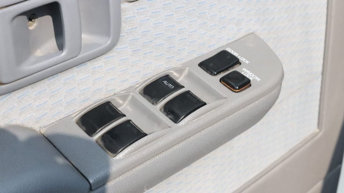 تويوتا لاند كروزر 70 Std 4.5L 4WD