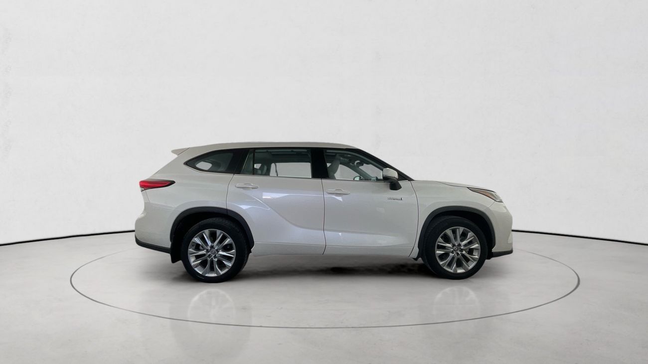 تويوتا هايلاندر VXR | شامل الضمان | 0 ﺪﻔﻋﺓ ﺃﻮﻟﻯ