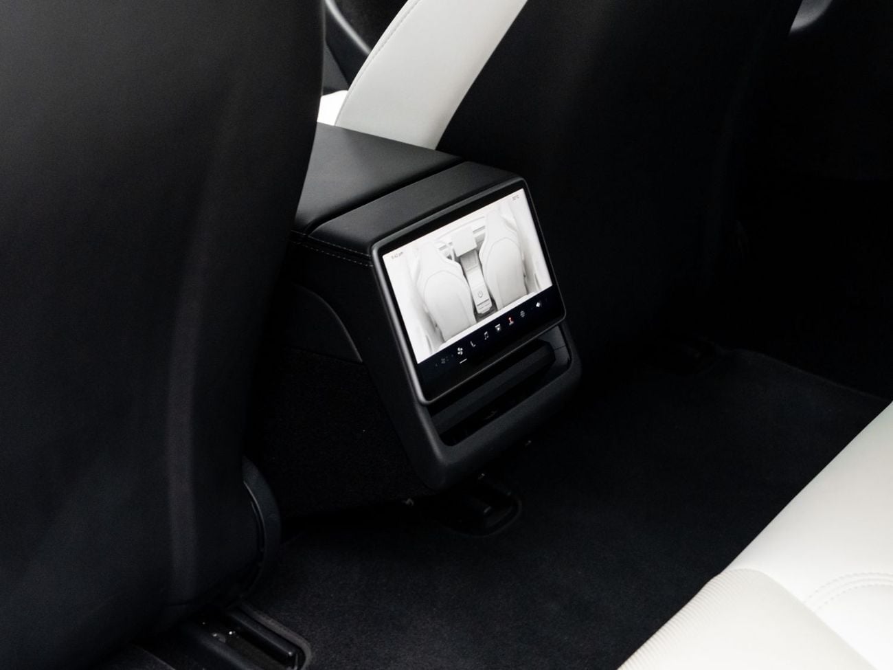 تسلا موديل 3 Performance (AWD)