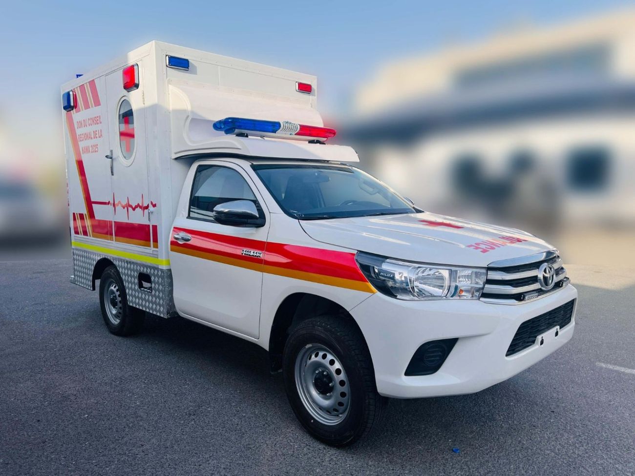 تويوتا هيلوكس 2025 Toyota Hilux 2.4L MT Diesel (Ambulance)