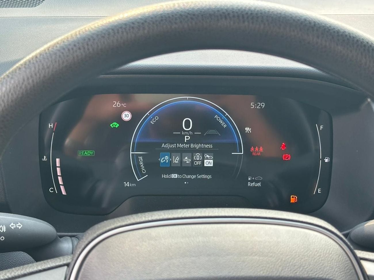 تويوتا فرونتلاندر Luxury 2.0L HYBRID FULL OPTION