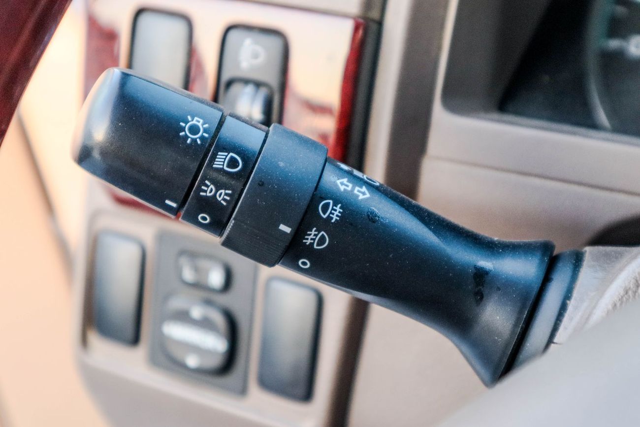 تويوتا لاند كروزر بيك آب Std 4.0L Single Cab Utility 4WD