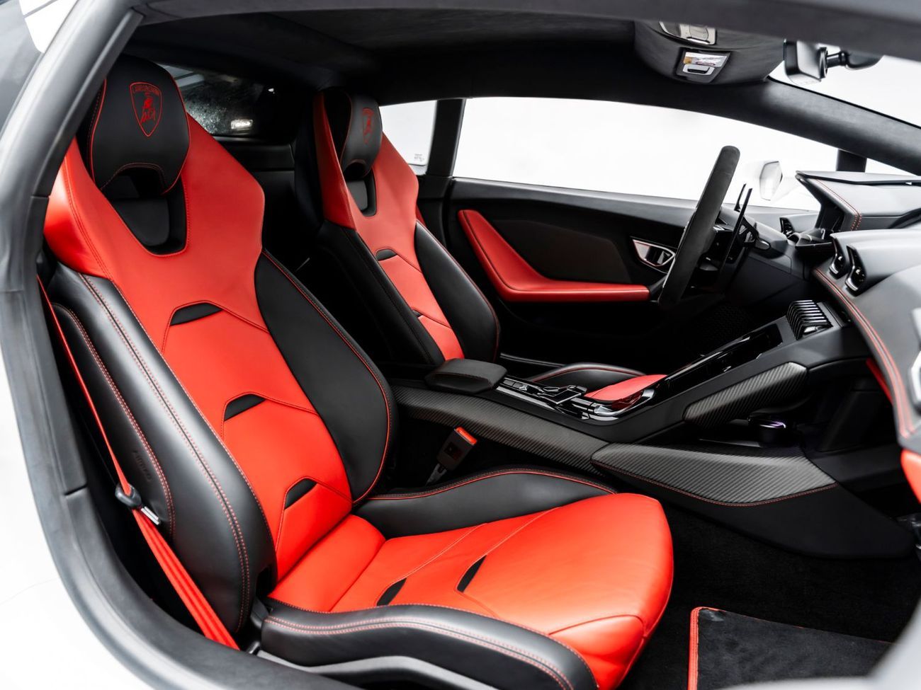 Lamborghini Huracan 2020 Lamborghini Huracan Evo, October 2025 Lamborghini Warranty, Low KMs, GCC