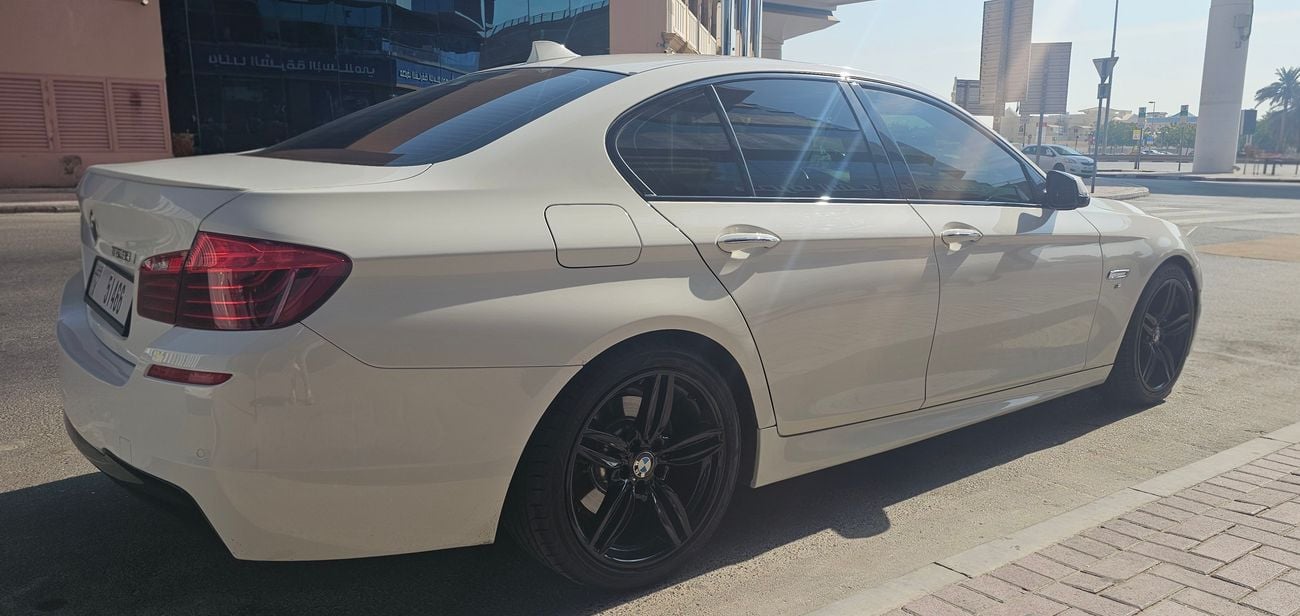 بي أم دبليو 528i