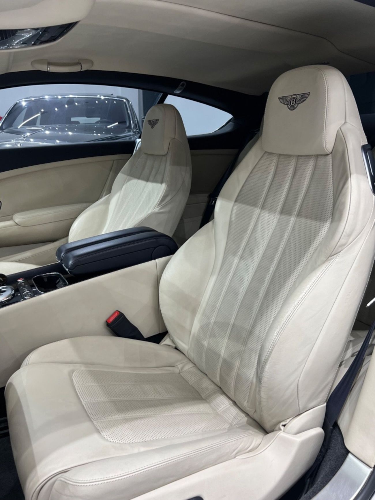 بنتلي كونتيننتال جي تي