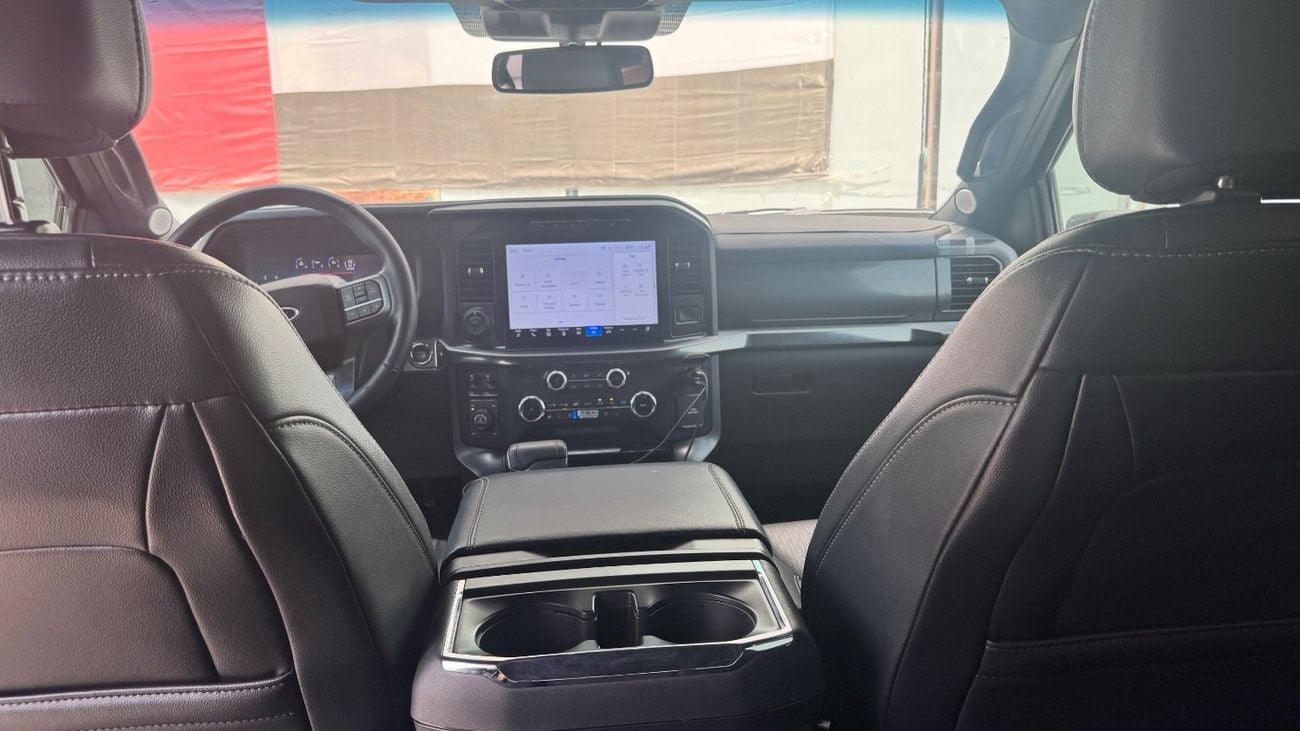 Ford F-150 LARIAT CREW CAB