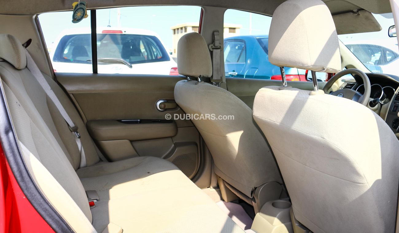 Nissan Tiida 1.8
