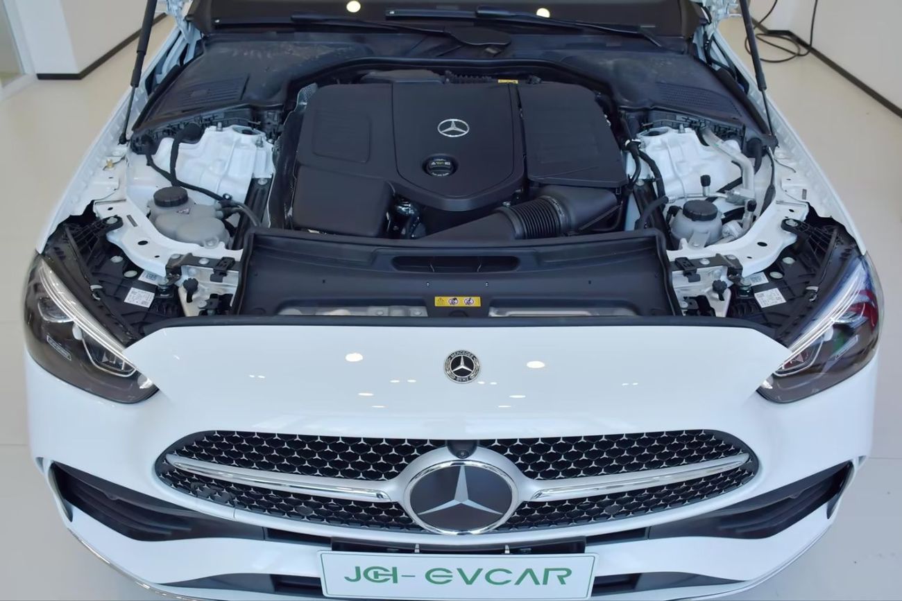 Mercedes-Benz 260 c260L