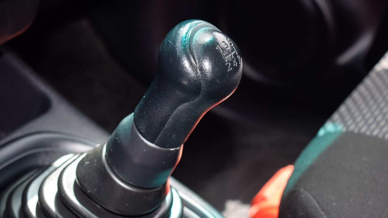 تويوتا هيلوكس GL