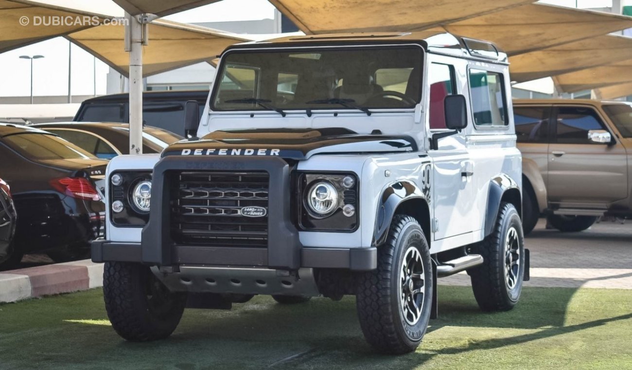 Land Rover Defender