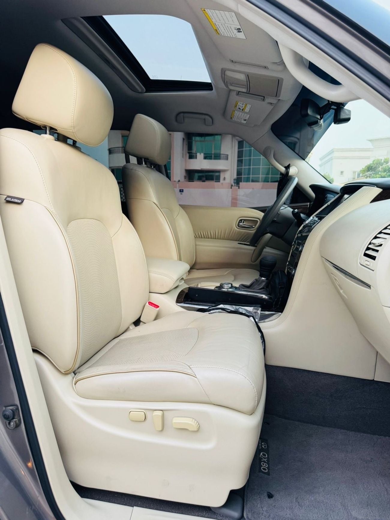 Infiniti QX80