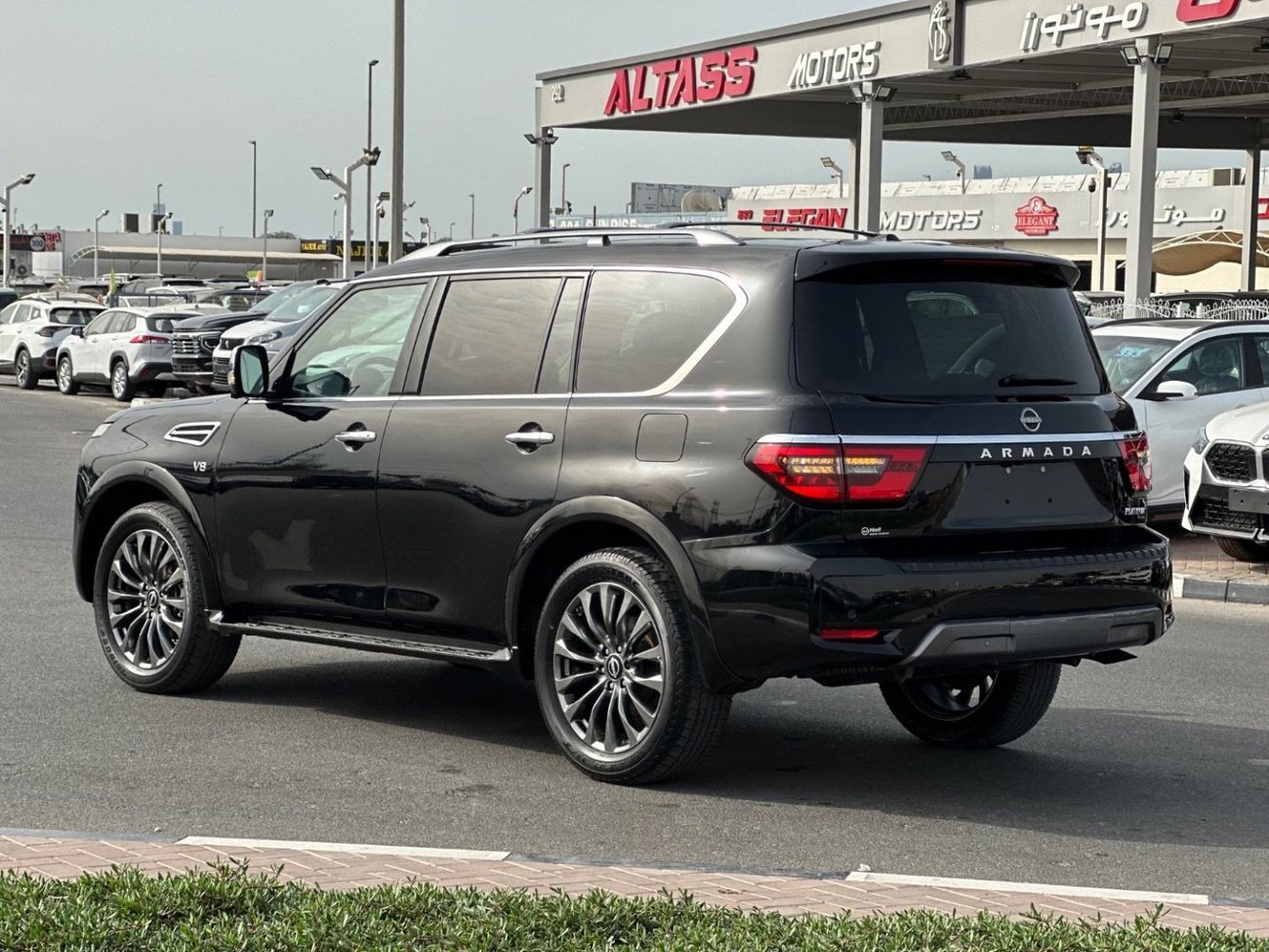 Nissan Armada Platinum Full Option