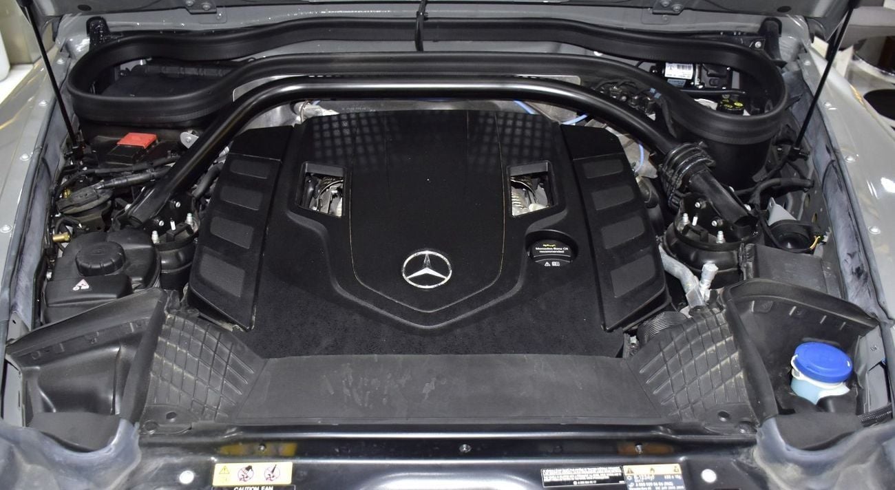 مرسيدس بنز G 550 EXCELLENT DEAL for our Mercedes Benz G550 ( 2024 Model ) in Grey Color American Specs