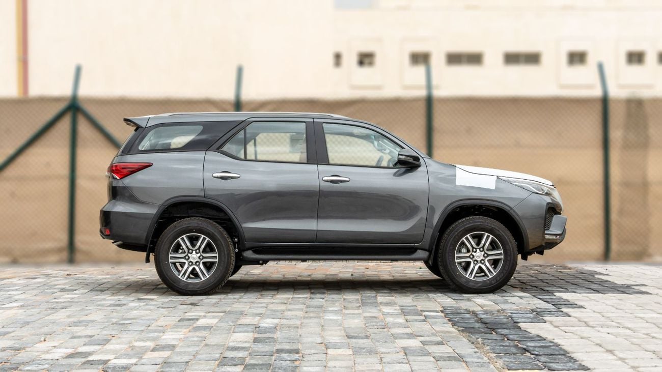 تويوتا فورتونر 2026 Toyota Fortuner GX 2.7L AT Petrol (Gray-Tan) 4WD