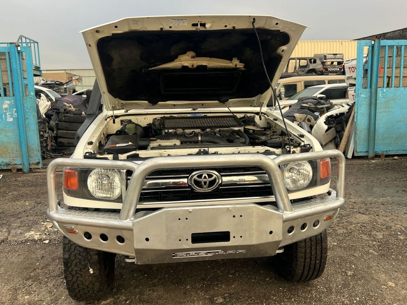 تويوتا لاند كروزر Diesel Engine ,Right Hand Drive  3 Doors Hardtop ,2011 Model