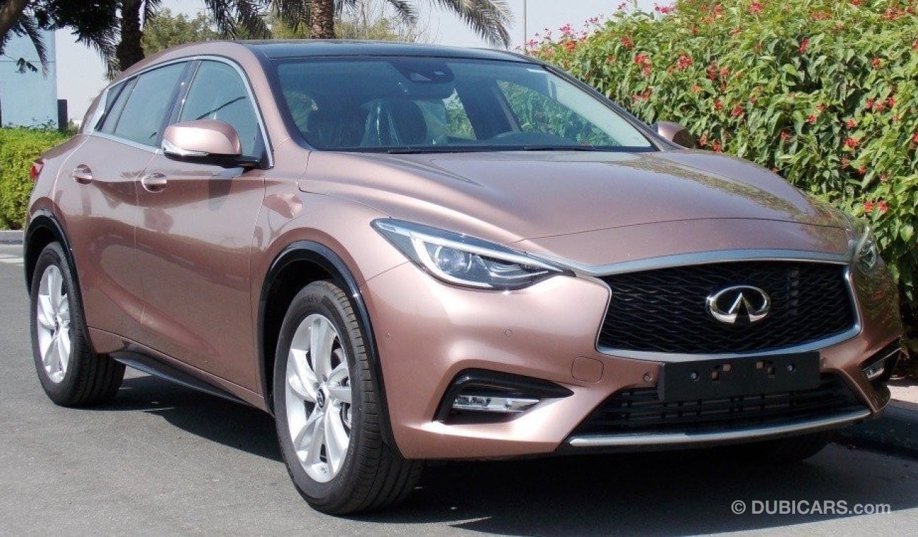 Infiniti Q30 4dr 1.6L 4cyl   Panorama    Gcc Specs With 3Yrs./100k Km  Warranty at the Dealer