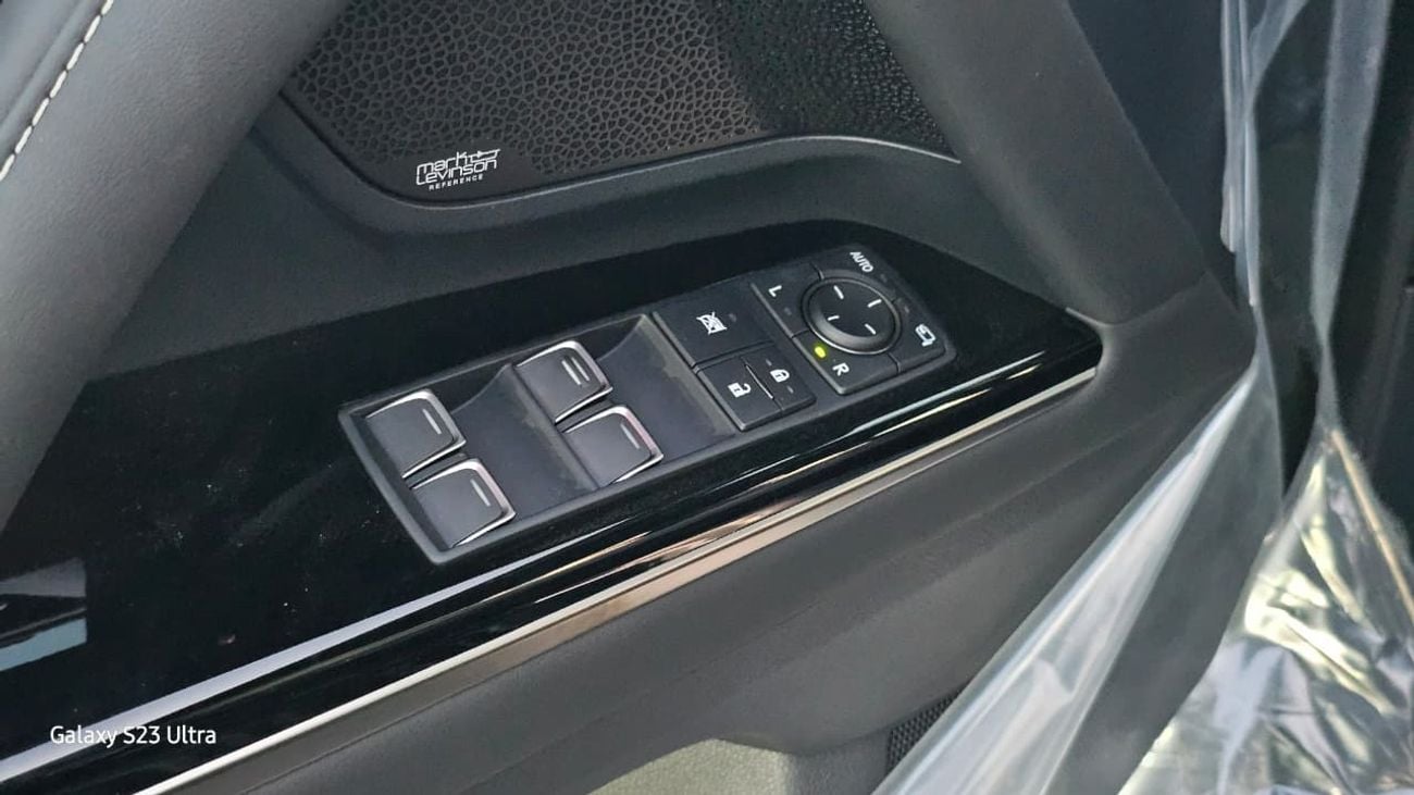 لكزس LX 600 LX 600 3.5L A/T TURBO SPORT KHAKHI GREEN MY2025 GCC SPECS-SOFT DOORS-LEVINSON SPEAKERS