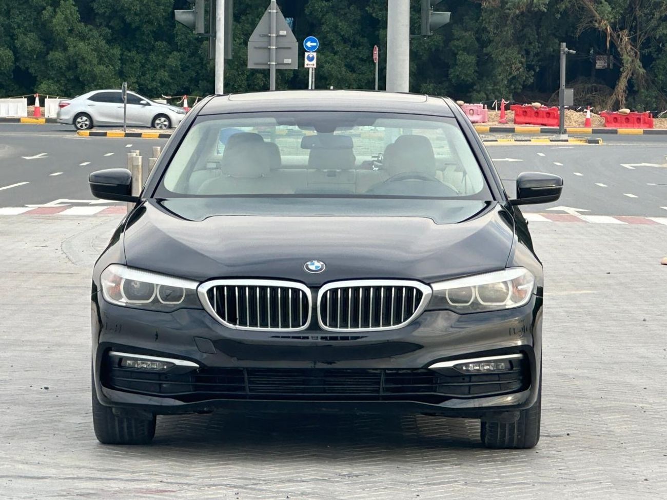 بي أم دبليو 520i