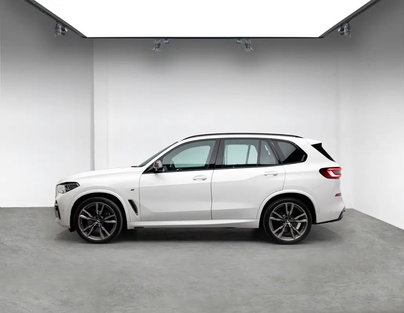 بي أم دبليو X5 M50i 4.4L