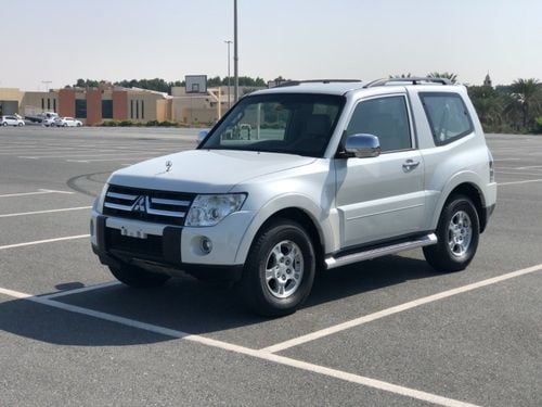 Mitsubishi Pajero PAJERO COUPE MODEL 2008 GCC CAR PERFECT CONDITION INSIDE AND OUTSIDE