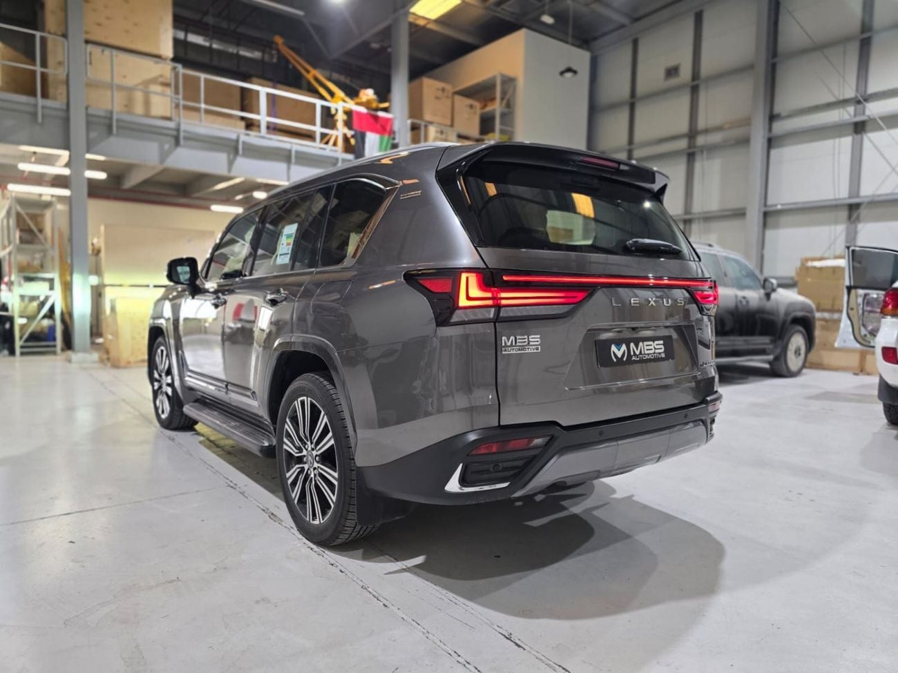 لكزس LX 600 3.5L SIGNATURE FULL OPTION WITH MBS AUTOBIPGRAPHY VIP MASSAGE SEAT