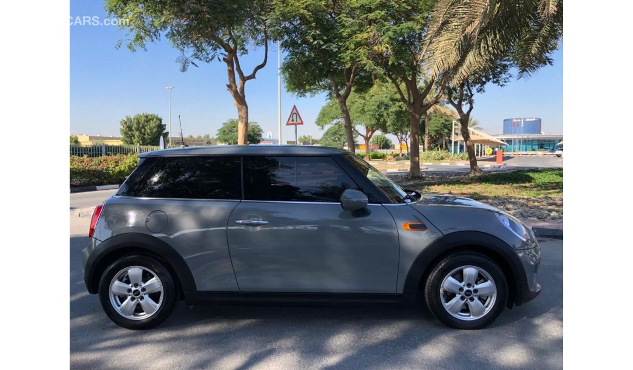 Mini Cooper = FREE REGISTRATION = WARRANTY = PERFECT CONDITION =