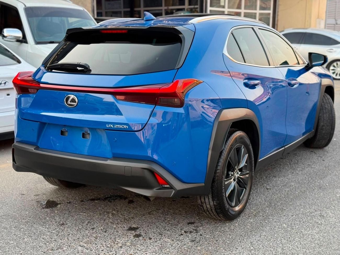 Lexus UX250h STD (NON GCC)