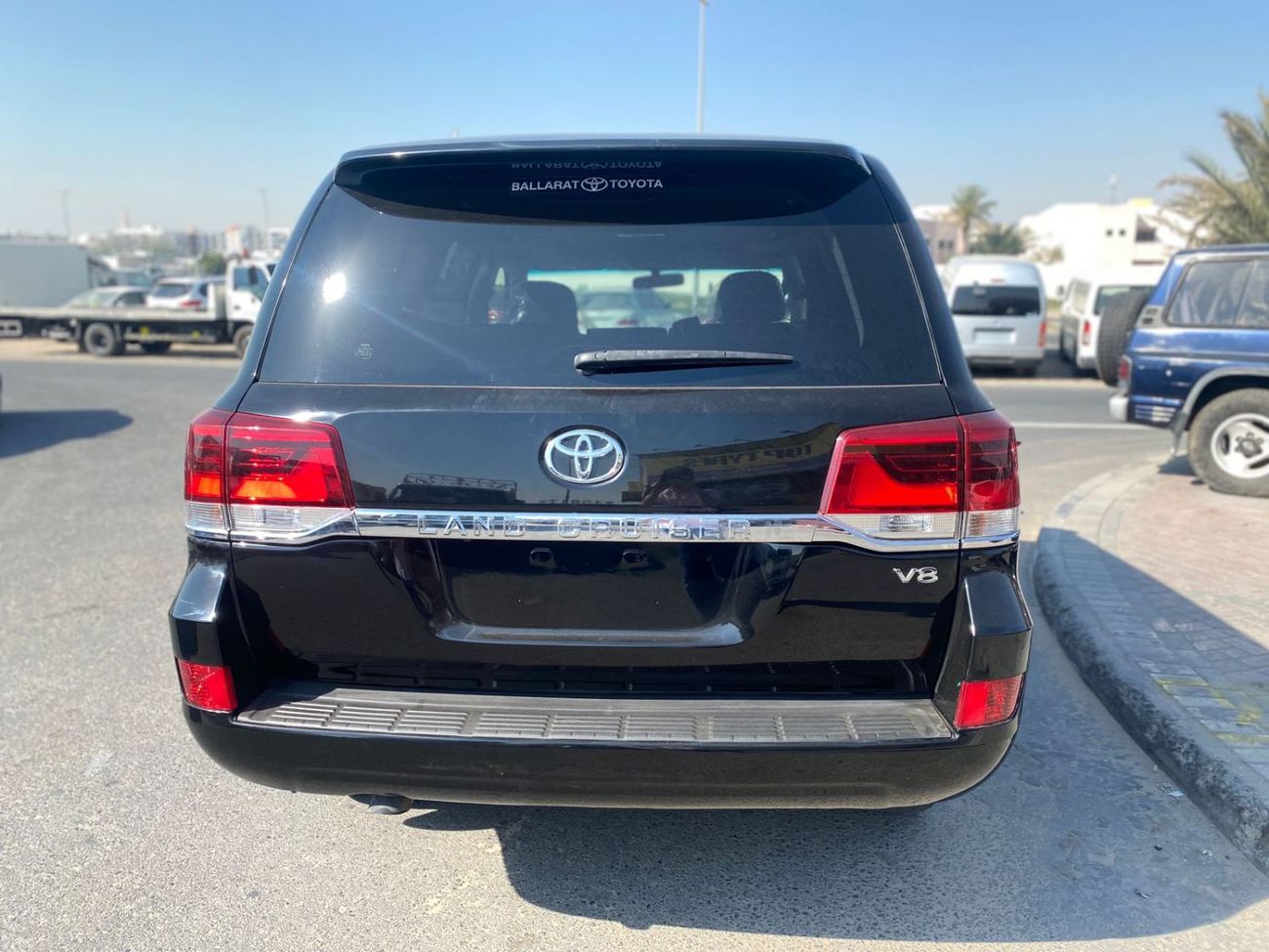 Toyota Land Cruiser VX RHD 1VD-FTV 4.5L V8 Twin Turbo Diesel Engine Automatic Gear 4WD 8 Seats 5 Doors