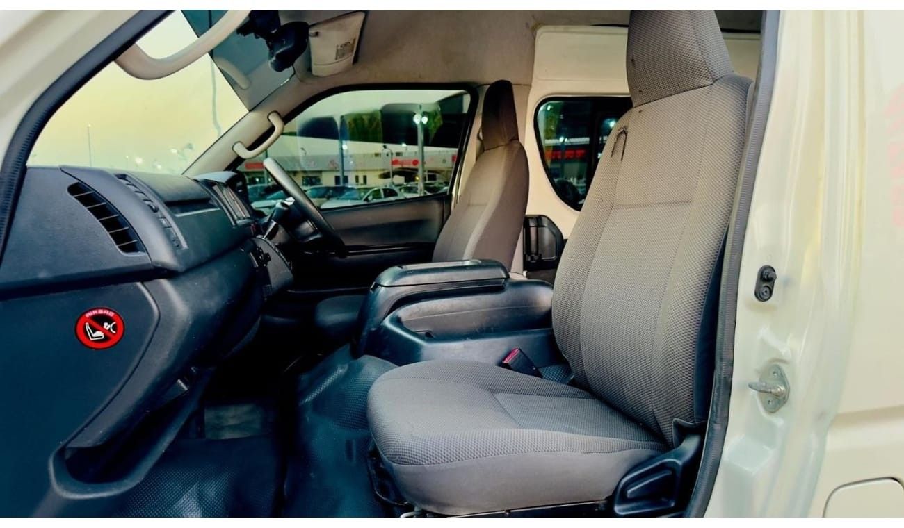 تويوتا هاياس -