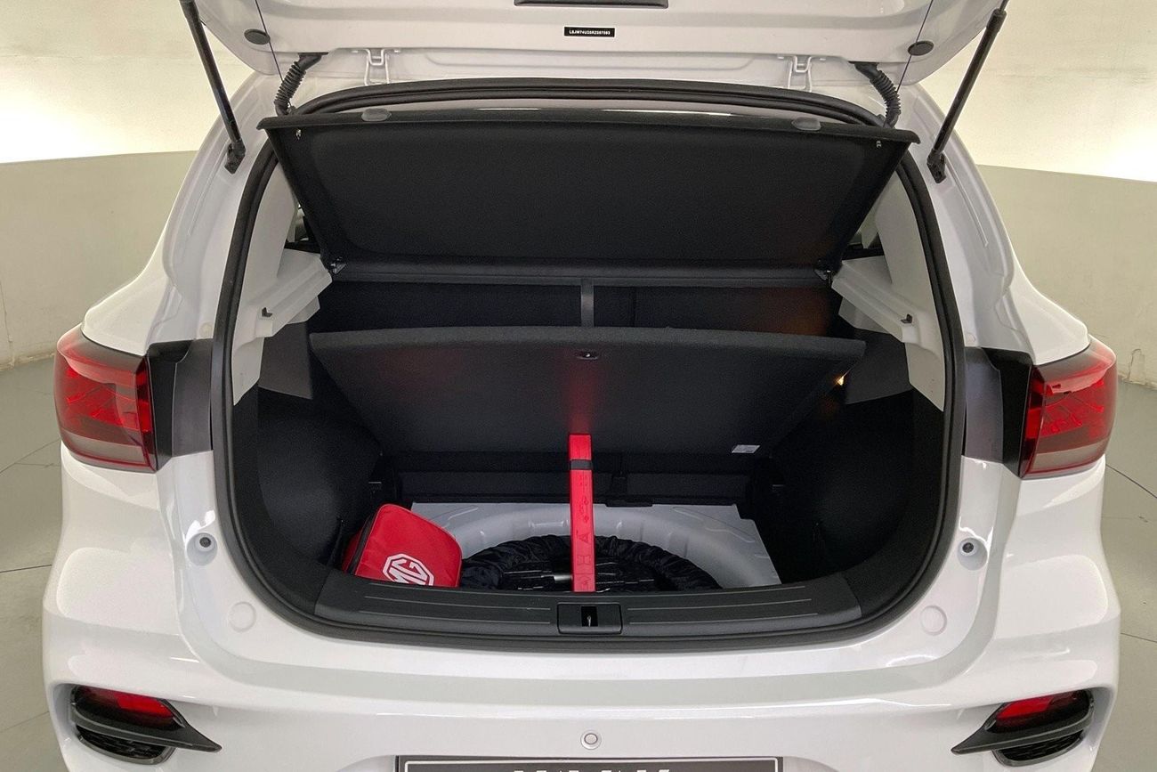 Volkswagen Touareg R-Line| 1 year free warranty | Exclusive Eid offer