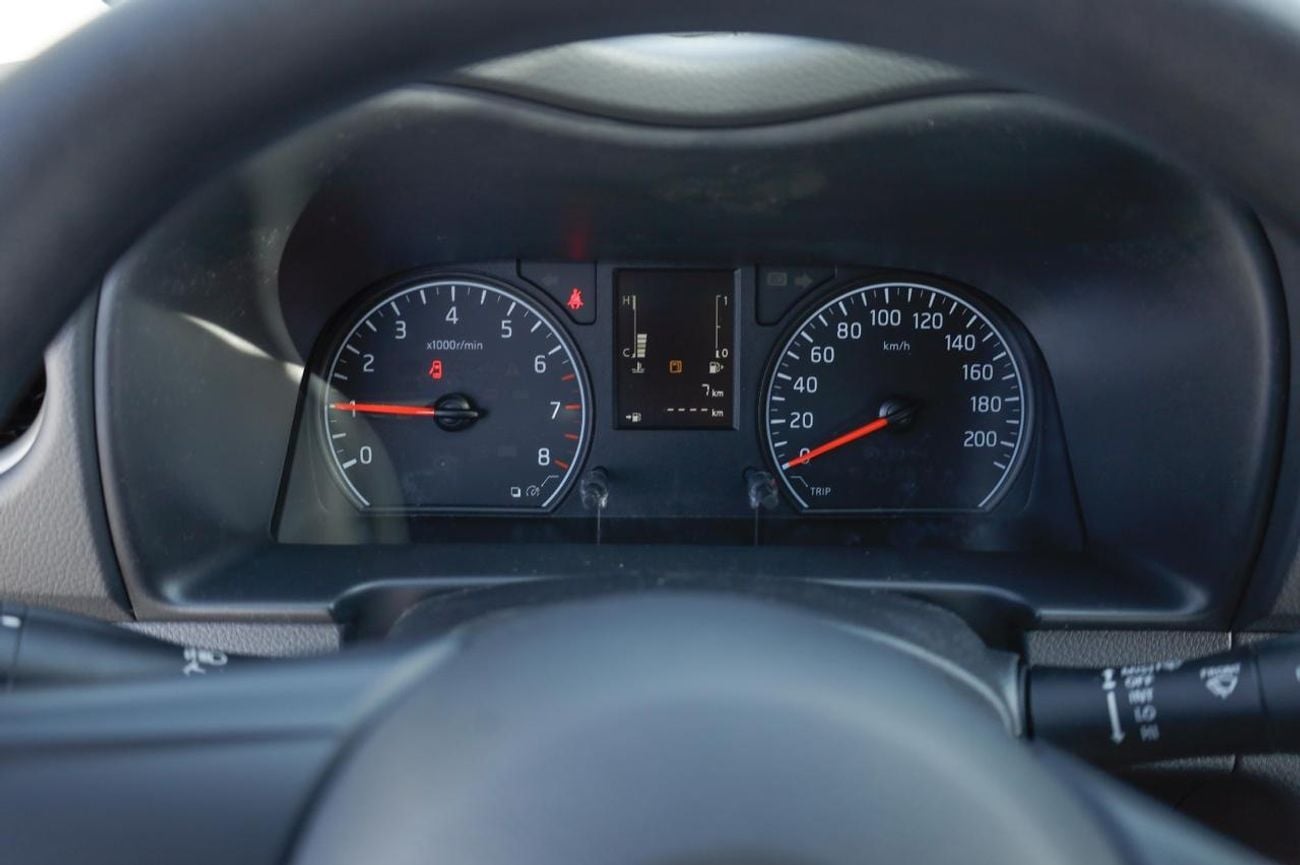 نيسان أورفان NISSAN URVAN 2.5L PETROL 15-SEATER HIGH ROOF WIDE BODY DX MANUAL