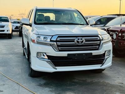 Toyota Land Cruiser GXR Toyota Land Cruiser 2015 Full option