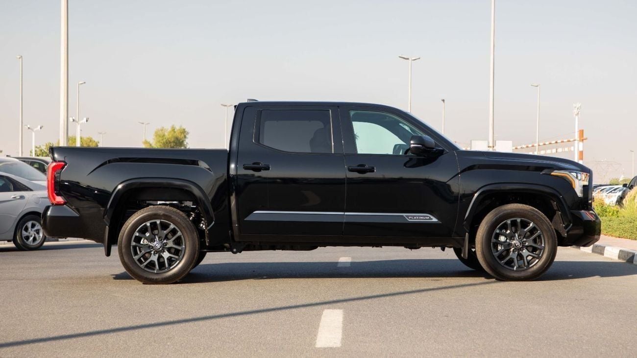 Toyota Tundra CREWMAX PLATINUM 4WD | 2025 | For Local Registration +10%