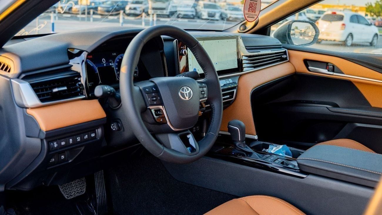 تويوتا كامري 2026 Toyota Camry Lumiere 2.5L HEV Full option (White)