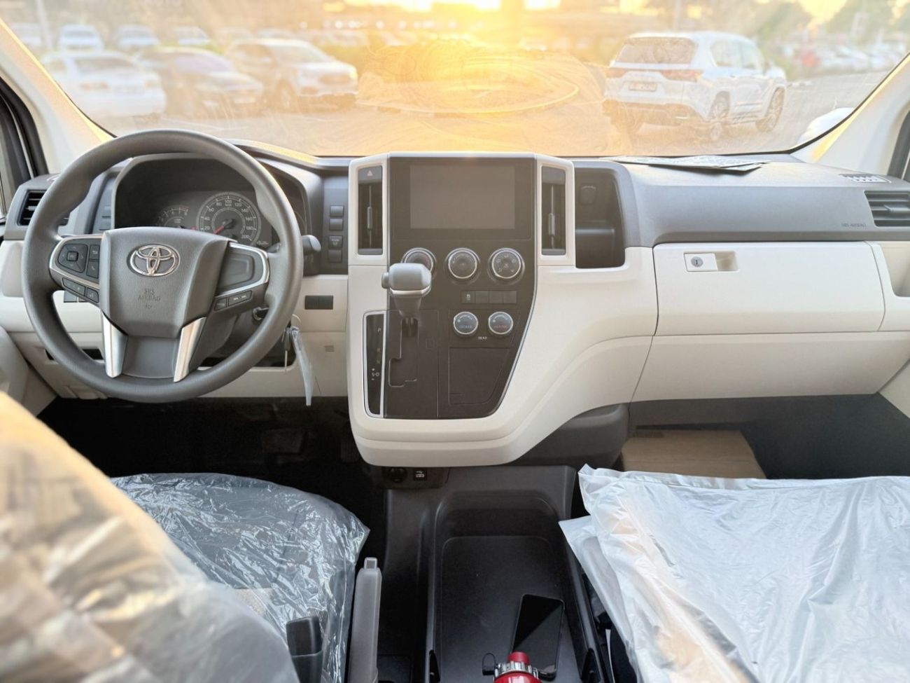 تويوتا هاياس 2026 Toyota Hiace GL 13-Seater High-Roof Full-Option 3.5L V6 Petrol A/T RWD Export Only