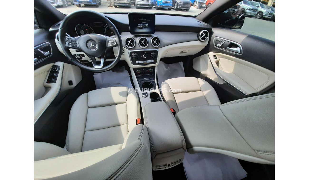 Mercedes-Benz GLA 250 Std Mercedes gla250 2020