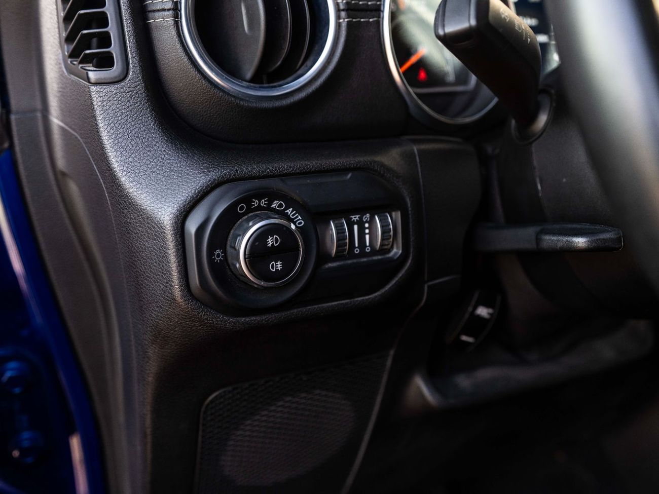 جيب رانجلر Sahara 3.6L A/T (5 Seater)