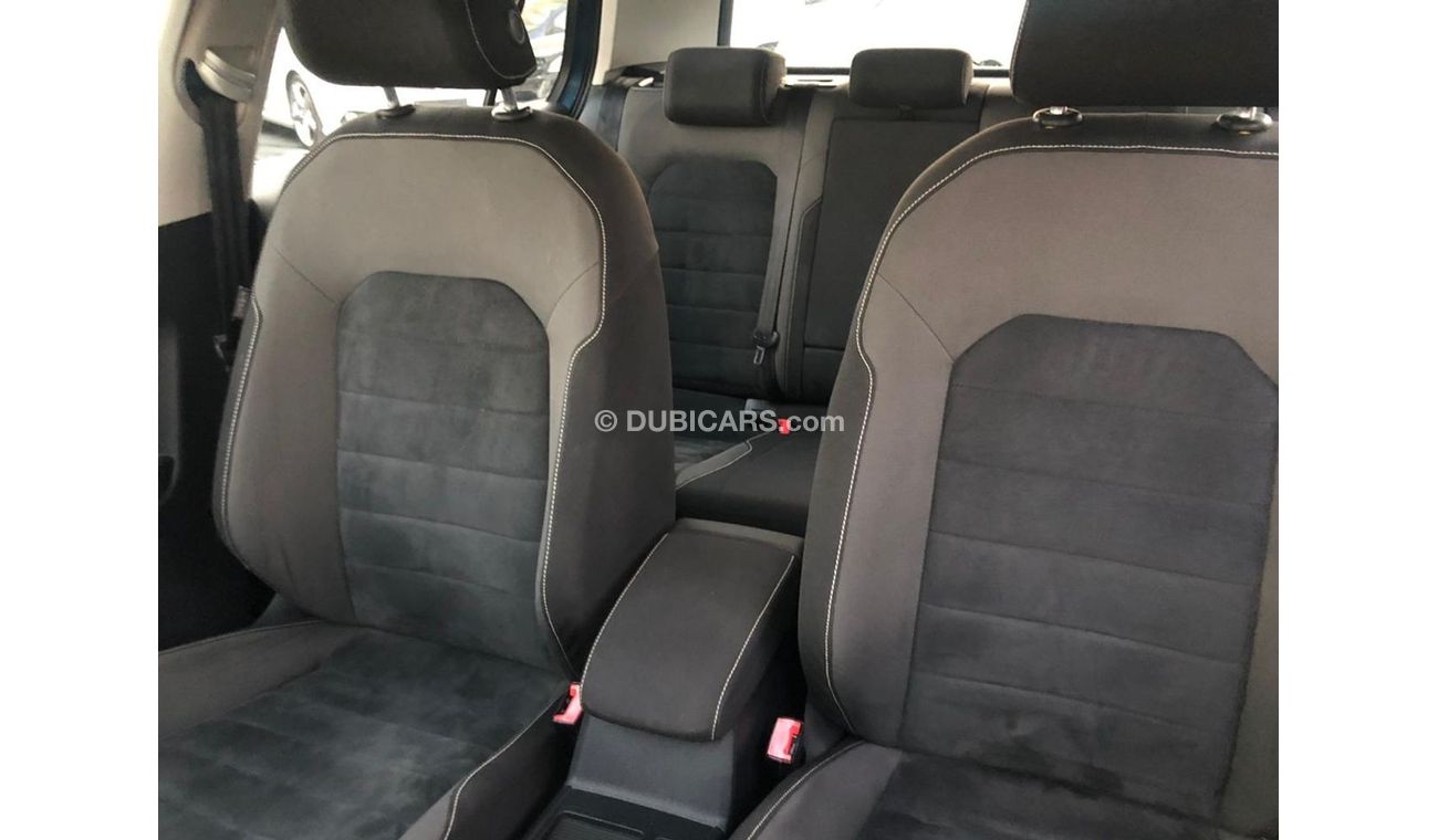 Volkswagen Golf Golf model 2016 car prefect condition cruise control excellent sound system low mileage radio Blueto