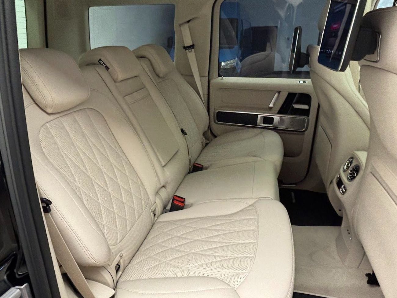 Mercedes Benz G63 AMG 4.0 G63 V8 BiTurbo MHEV AMG SpdS+9GT 4WD Euro 6 (s/s) 5dr (EXPORT ONLY) Right Hand Drive