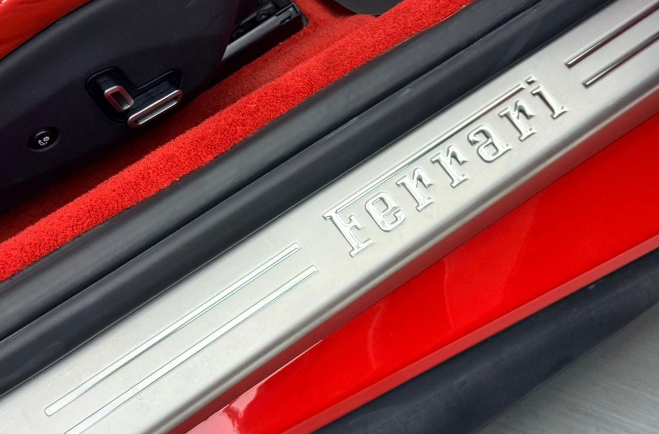 فيراري بورتوفينو 2019 Ferrari Portofino, Warranty, Service History, Carbon Fiber Interior, Fully Loaded, Jap