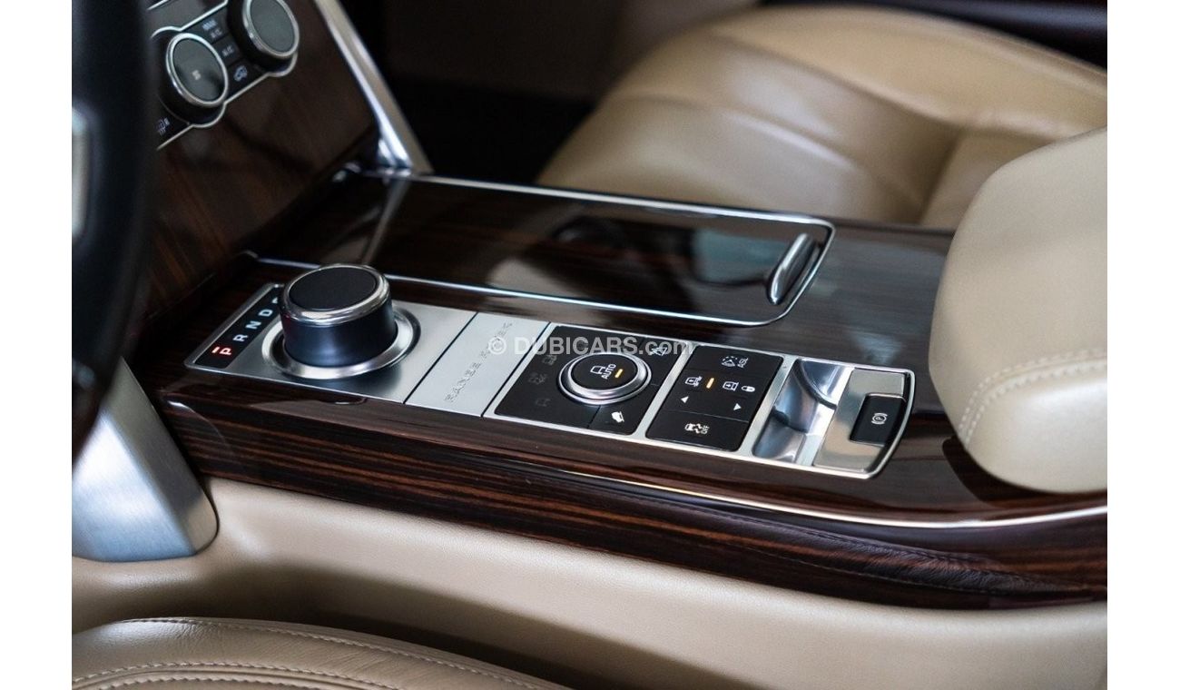 Land Rover Range Rover 2015 Range Rover Vogue SE / 5.0L V8