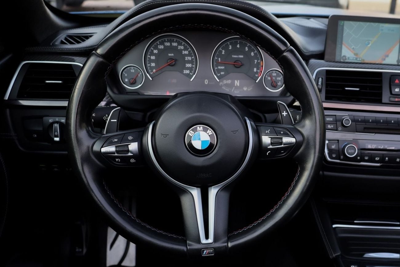 BMW M4 Std 3.0L 2016 BMW M4 M-Sport Convertible GCC Specs