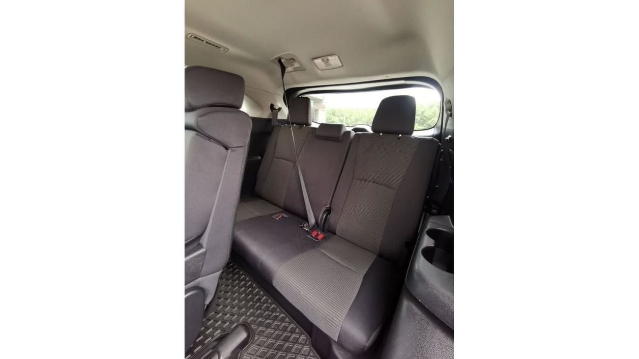 Toyota Highlander Toyota Highlander LE - 2022 - Black